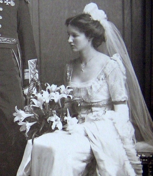 ./Rosamond_Heath_1910_single_1783241248141