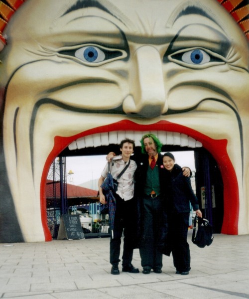 ./Y2K_02_at_Lunar_Park2_1791701454858